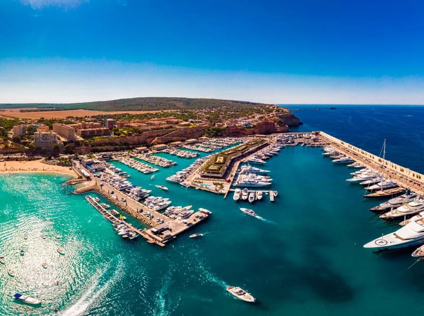 Alquiler de yate en Port Adriano