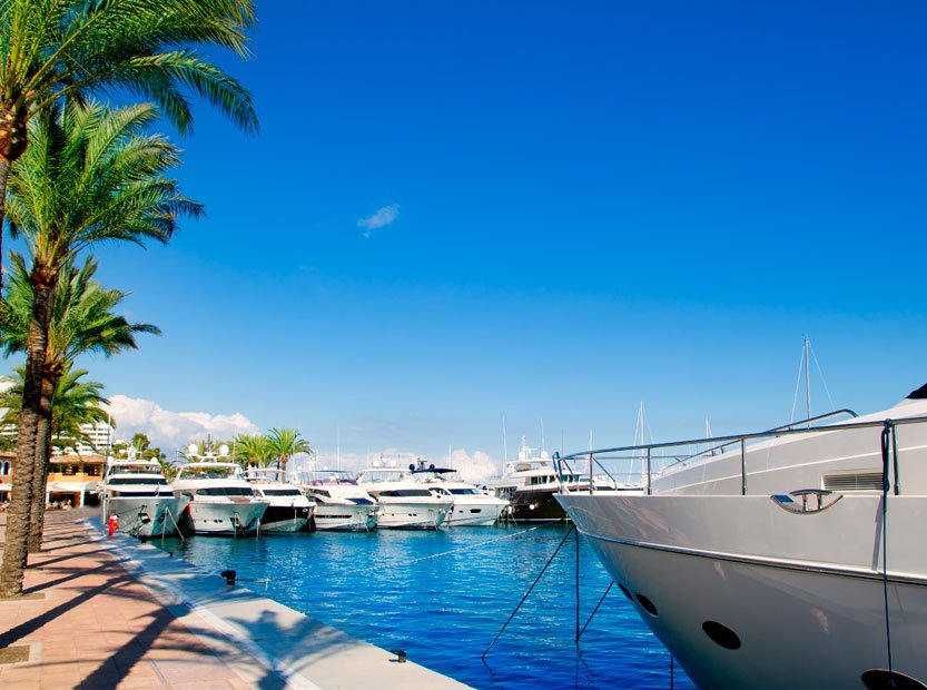 Boat charter in puerto Portals