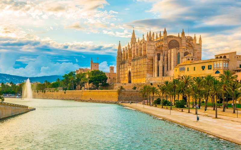 Mejor zona para alquilar un barco en Mallorca