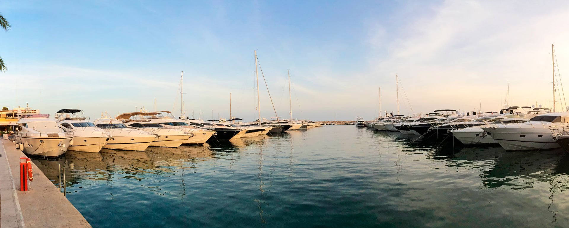 Yacht charter in Puerto Portals